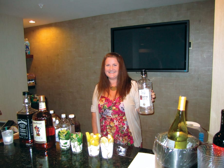 Cosmoprof North America 2011: Happy Hour, Happy Manufacturers, Happy NAILS