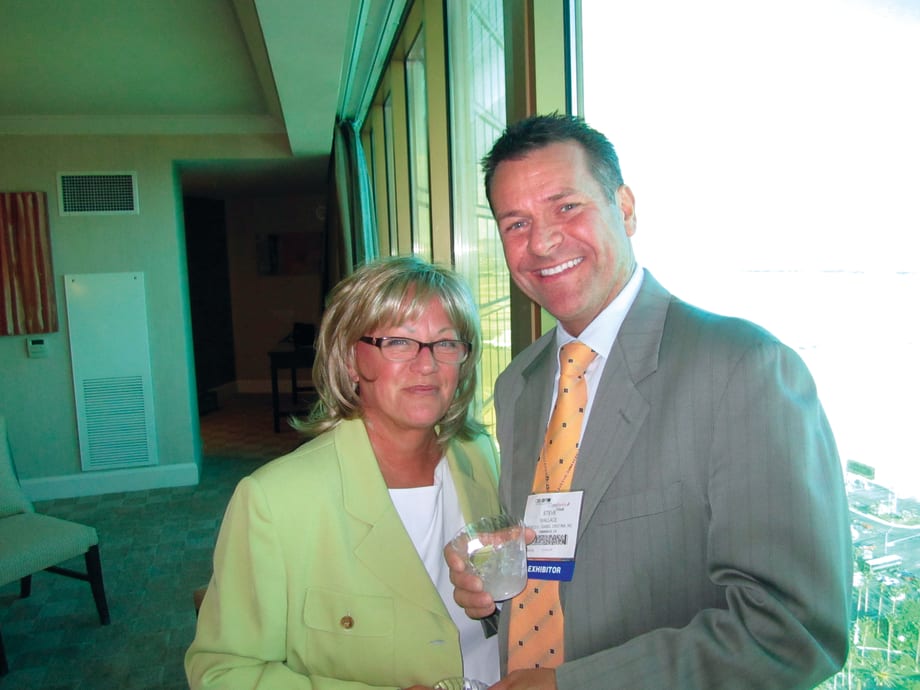 Cosmoprof North America 2011: Happy Hour, Happy Manufacturers, Happy NAILS