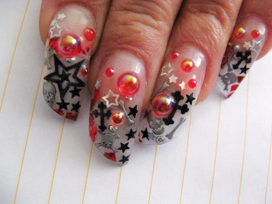 Make Your Clients Scream for Spook-tacular Halloween Nail Art
