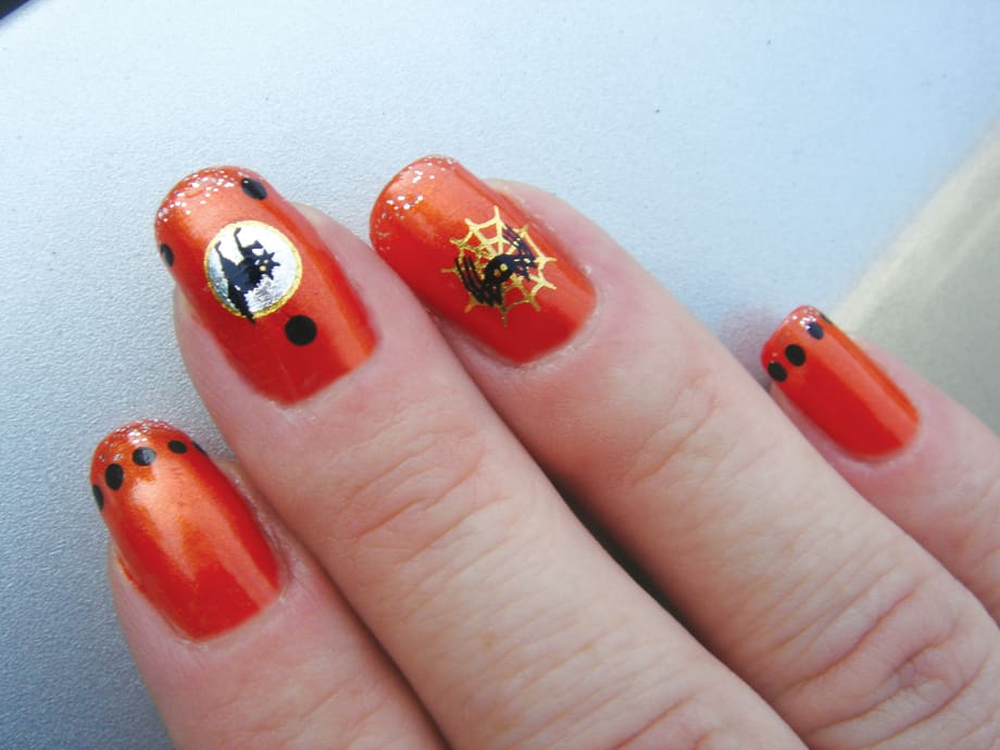 Make Your Clients Scream for Spook-tacular Halloween Nail Art