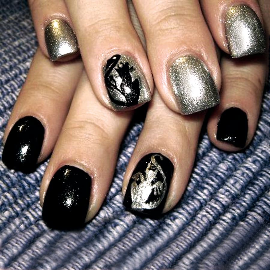 Make Your Clients Scream for Spook-tacular Halloween Nail Art