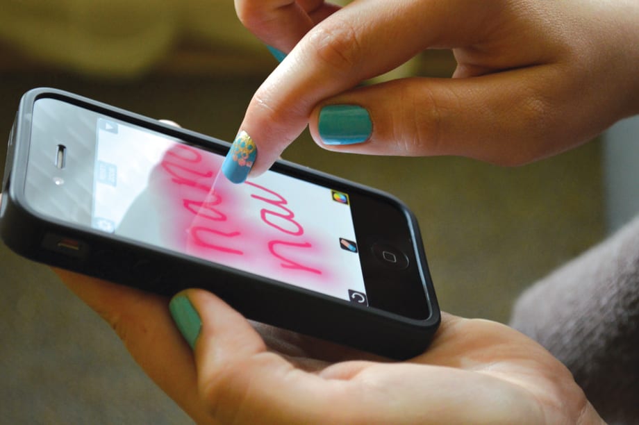 Nail Add-on Becomes Smartphone Stylus