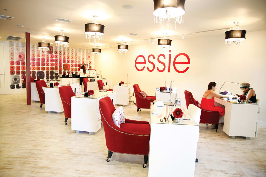 On The Road: Essie Nail Lounge