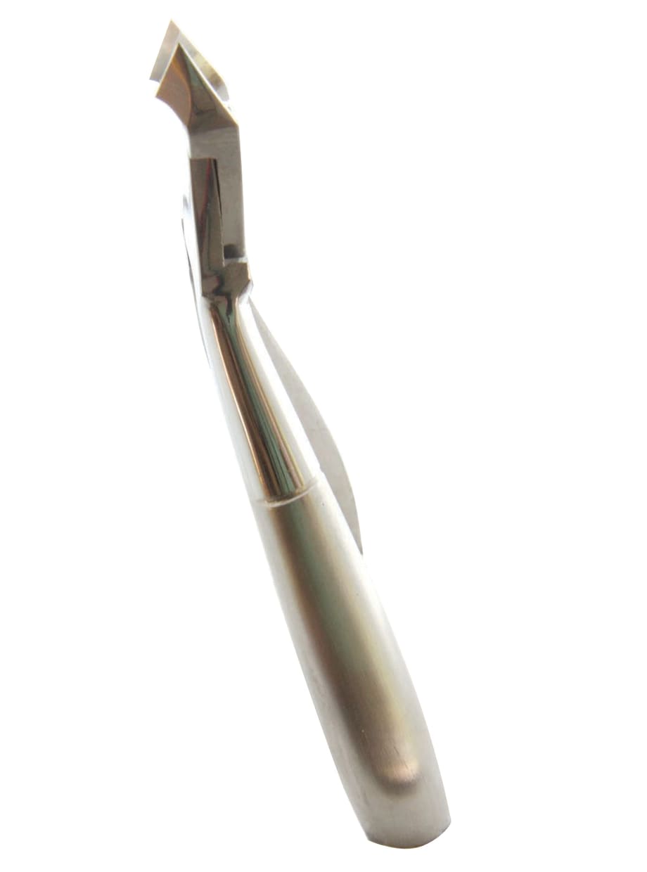 Angled Cuticle Nipper Is Easy on the Wrist