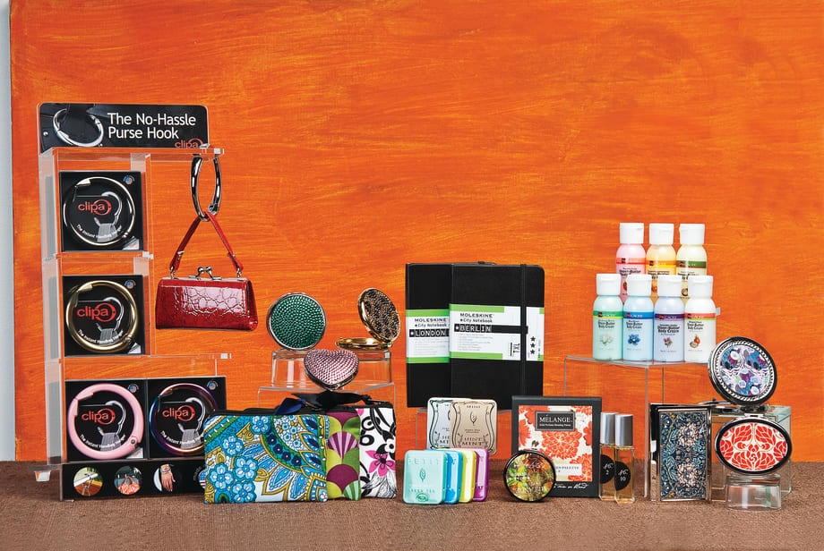 Retail Boutique: Purse Essentials