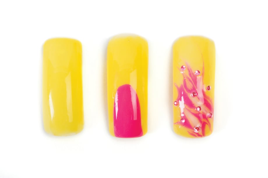 Nail Art Studio: Yellow and Pink Swirls