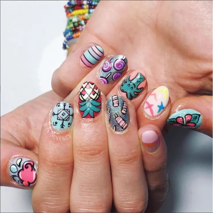 French Nail Artist Wows With Nail Art