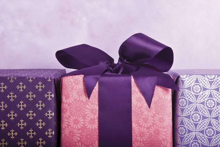 Offer Gift Wrapping, Make Friends