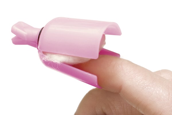 Wrap It Up: Gel-Polish Removal Wraps