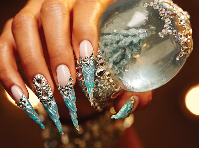 Behind the Scenes: Icicle Snowglobe Nails