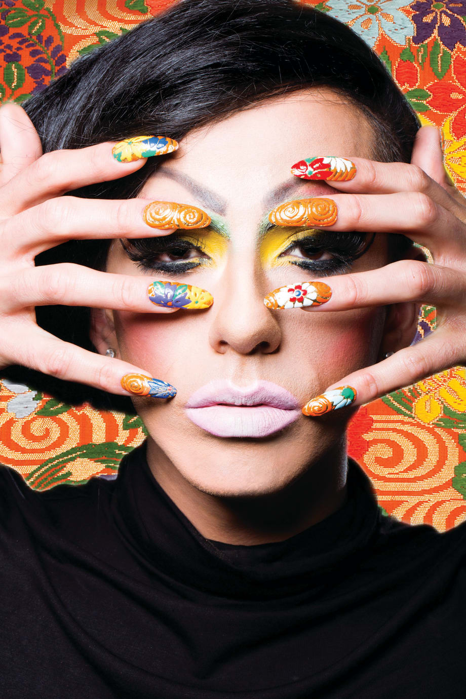 “Gorgeous” Art Inspires Spectacular Nails