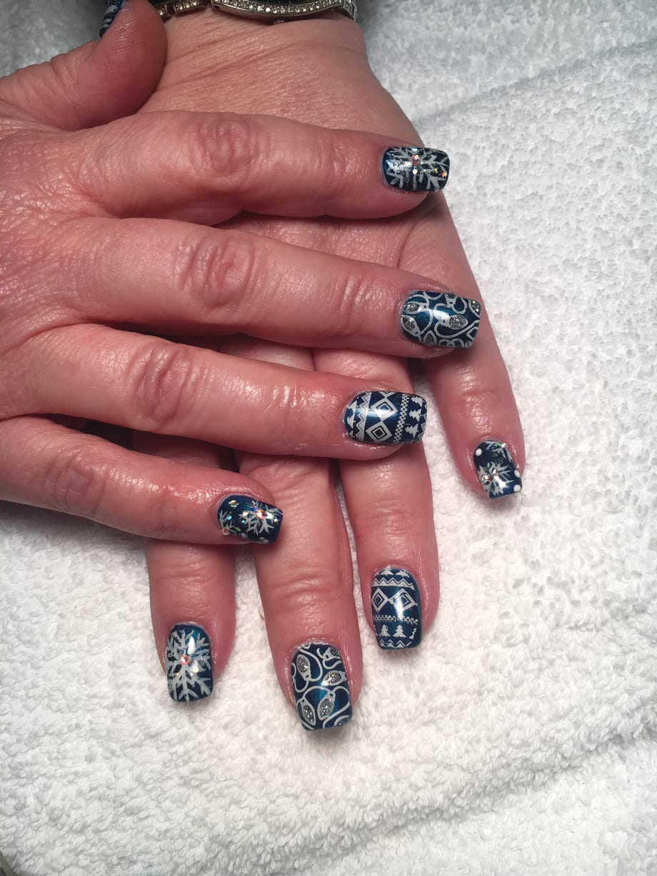 Sweater Weather Nail Art