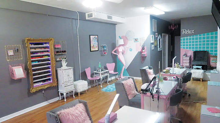 Transport Back to the ’90s at Nail Addicts Studio
