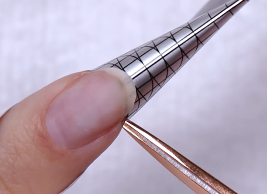 How to Use Nail Forms