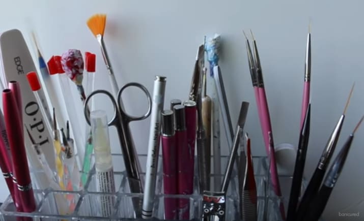 How to Clean and Store Nail Art Brushes