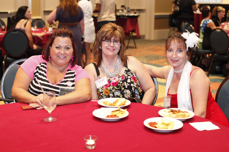 Live Social Networking at Premiere Orlando NailTech Event