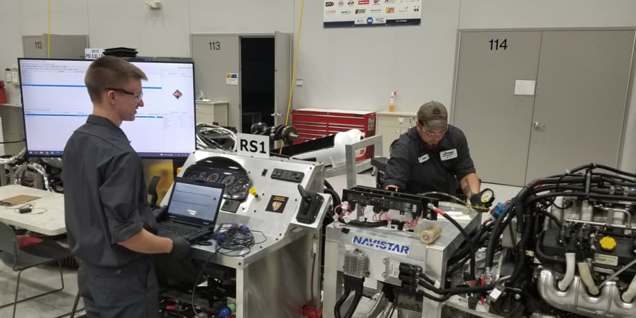 Navistar Launches Truck Tech Apprenticeship Program