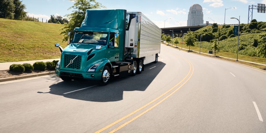 Volvo Trucks Opens Orders for Next Generation VNR Electric