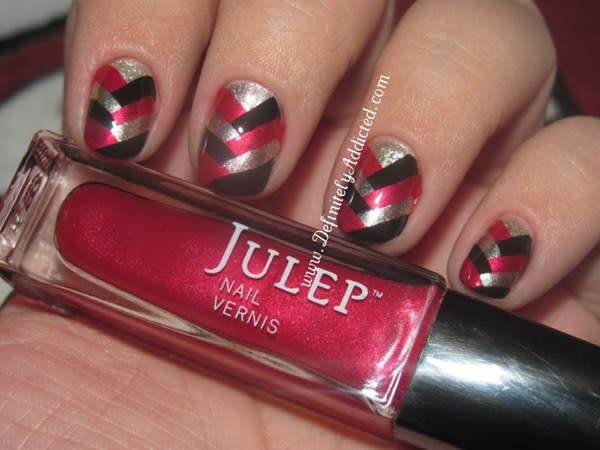 Fanicure: Super Bowl-Inspired Nails
