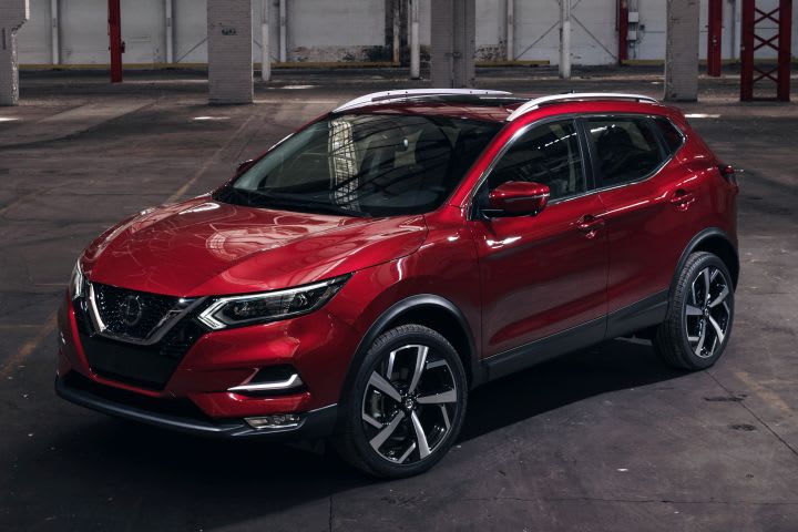 Nissan Refreshes Rogue Sport for 2020