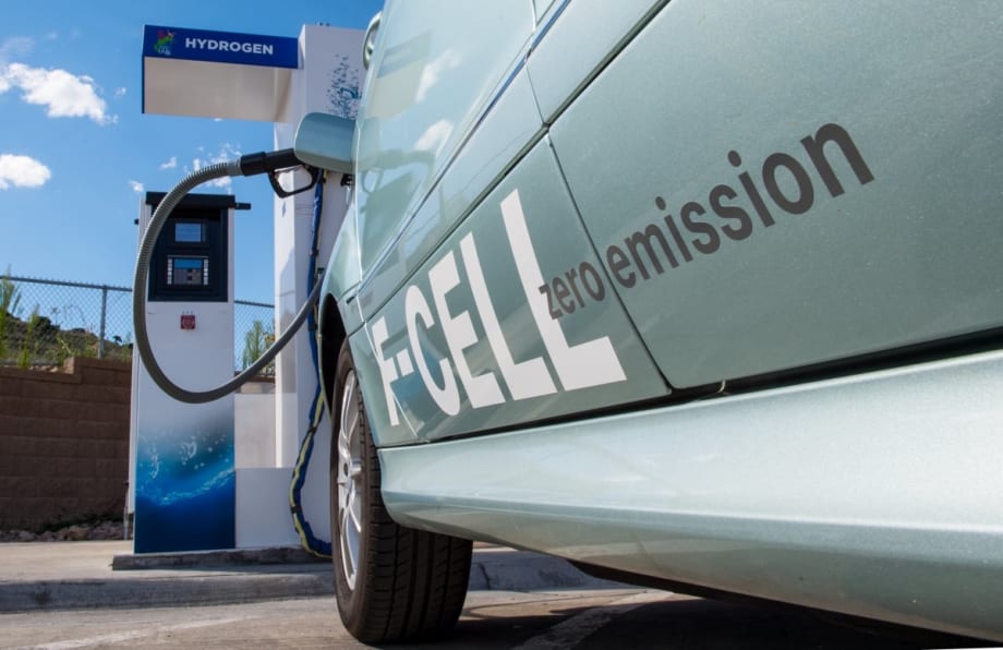 DOE and Army Issue Solicitation for Fuel-Cell Disaster Relief Truck