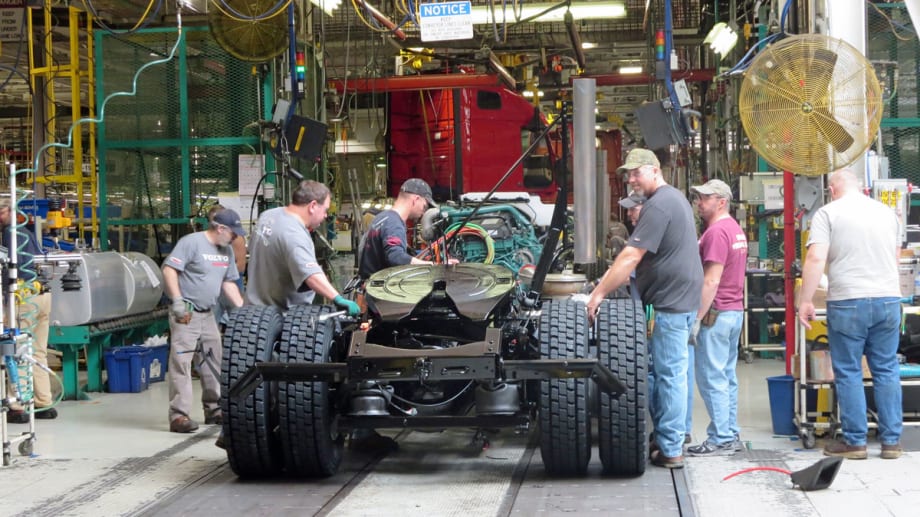 Volvo Trucks North America, UAW Reach Tentative Agreement