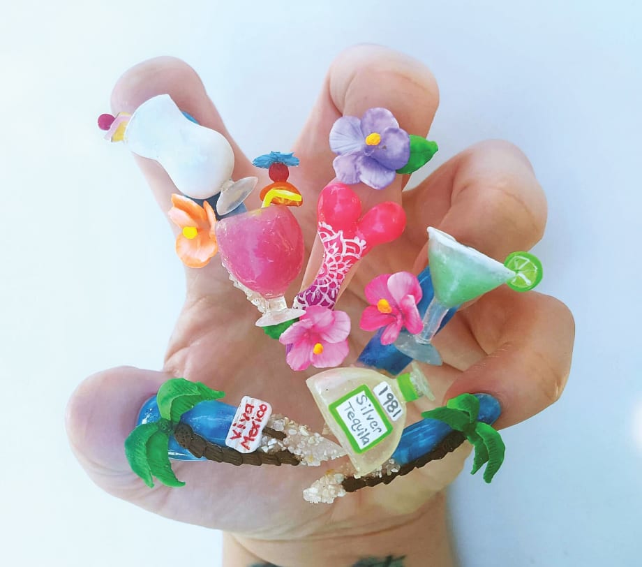 NTNA S. 4 Challenge #1 Beach Nail Art (Amber)