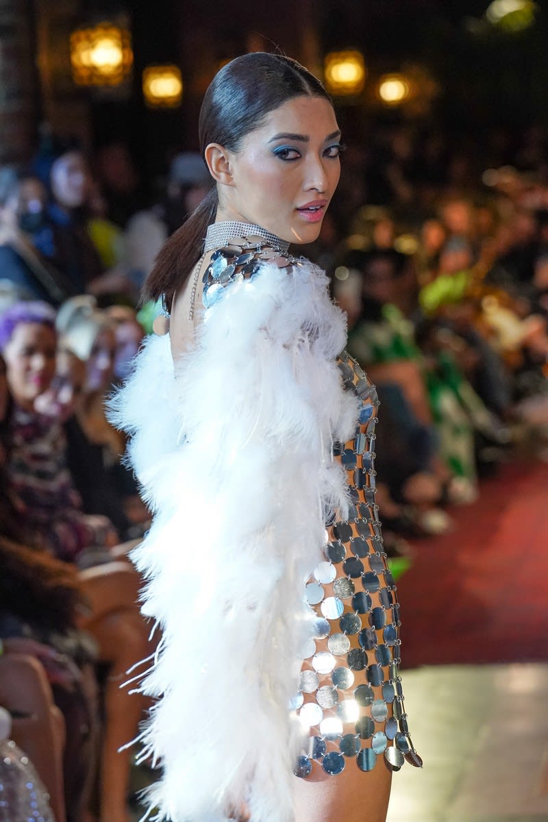 How-to for Moroccanoil's Look at NYFW