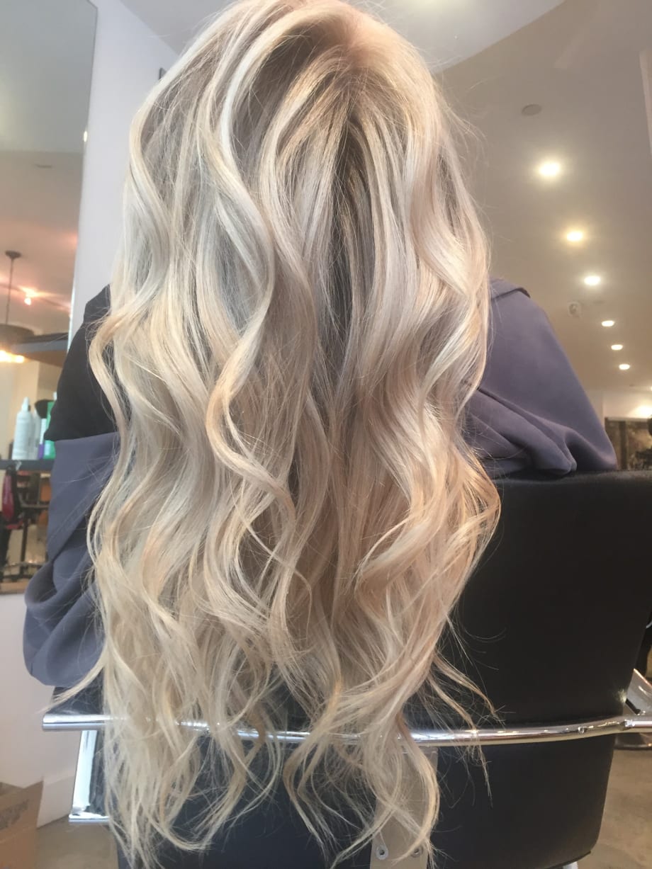 How to Achieve a Bouncy Blowout with Volume and Shine