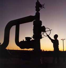 FMCSA Proposes HOS Guidance for Oilfield Haulers