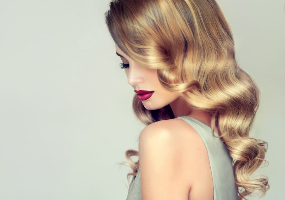 Master The Old Money Blonde Hair Color Trend With Satin Hair Color