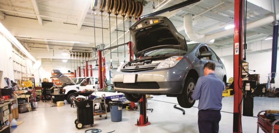 The Pros & Cons of Warranty Work