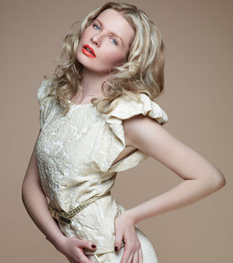 Toned Down: Color That Wows But Doesn't Steal the Spotlight