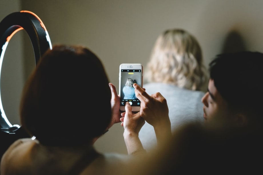 3 Salon Owners Team Up to Give Their Stylists a Crash Course in Photography