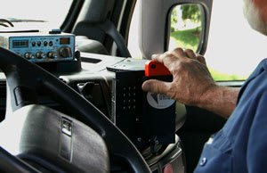 Origo Device Keeps Drivers from Using Handheld Phones While Driving