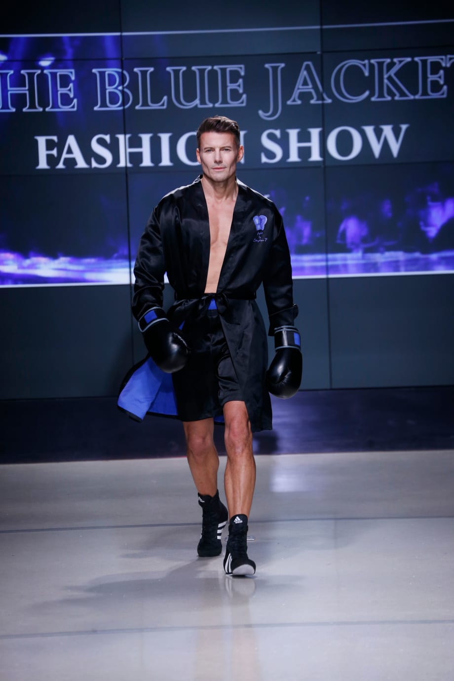 Celebrity Stylist Jorge Luis Styles for Blue Jacket Charity Fashion Show