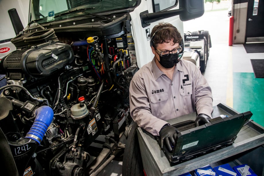 Viaduct Partners with Paccar to Ingest, Interpret Connected Data 