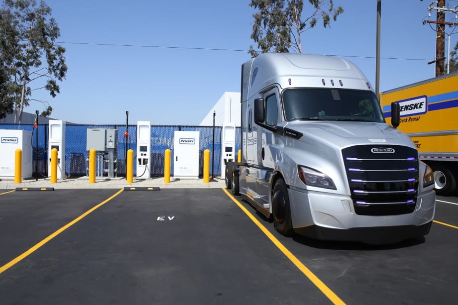 Penske Truck Leasing Opens Electric-Truck Charging Stations in SoCal 