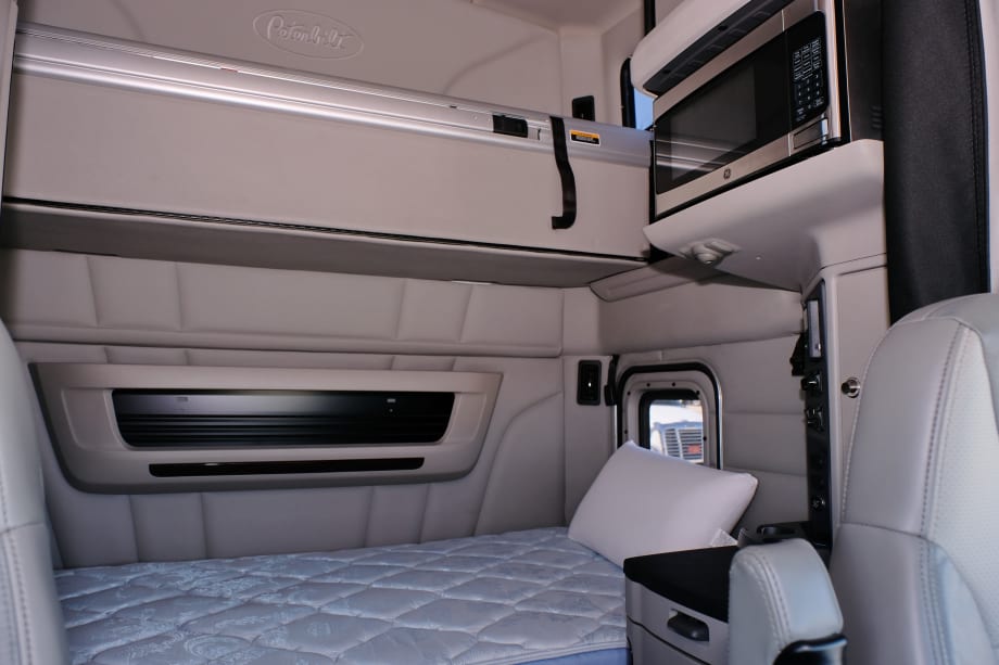 Split-Sleeper Pilot Program Would Study 6/4, 5/5 Splits