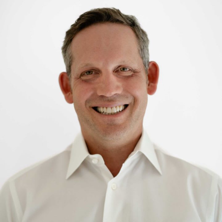 Ford Picks Up Ex-Apple Exec