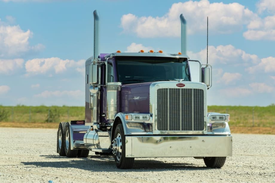 2025 Peterbilt Model 589.