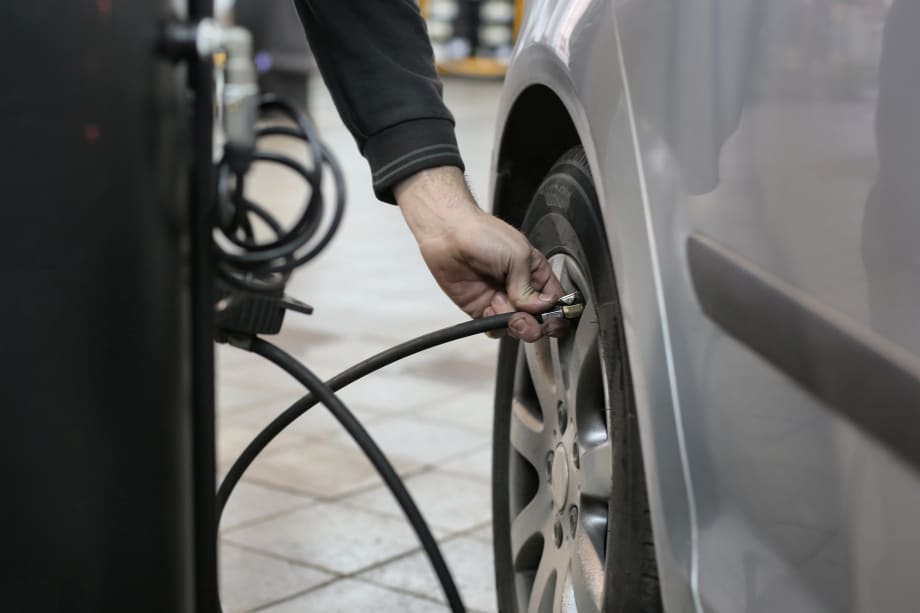 Hertz, Ravin AI Partner on AI Vehicle Inspection Pilot