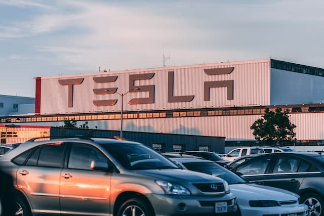 Saudi Arabia in Tesla Factory Talks