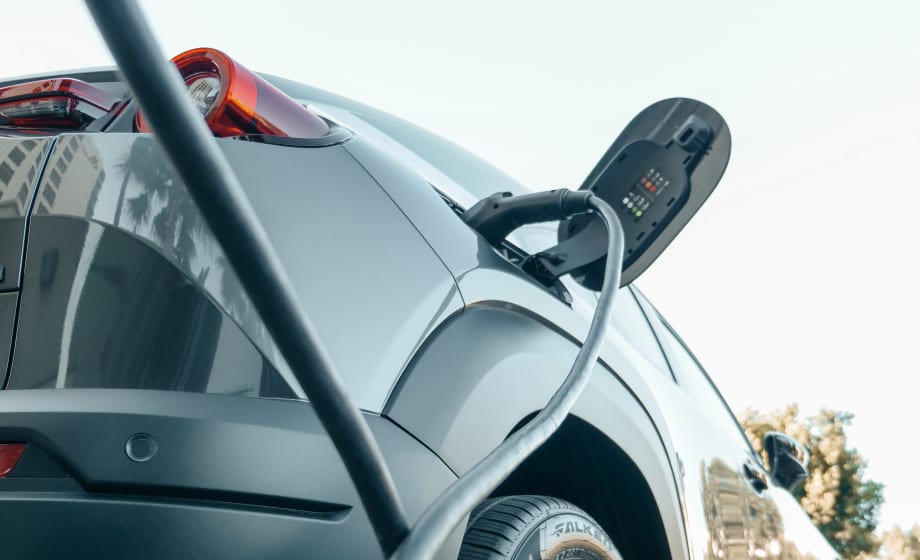 EV Roundup: New Vehicles and Charging Stations