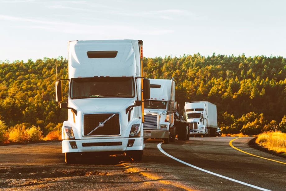 Some 4,588 Crash Fatalities in 2020 Involved a Large Truck or Bus