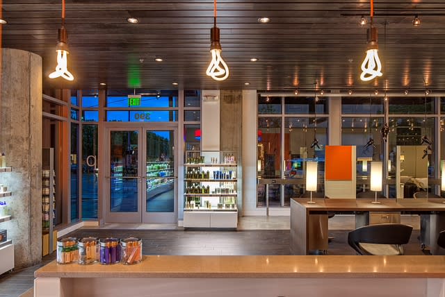 SALON TOUR: Gary Manuel South Lake