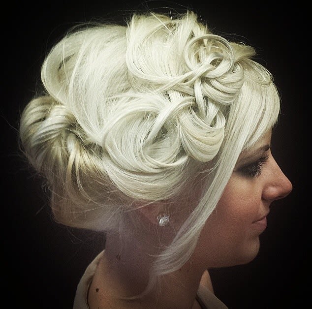 5 TIPS On HOW TO Create The Perfect Updo