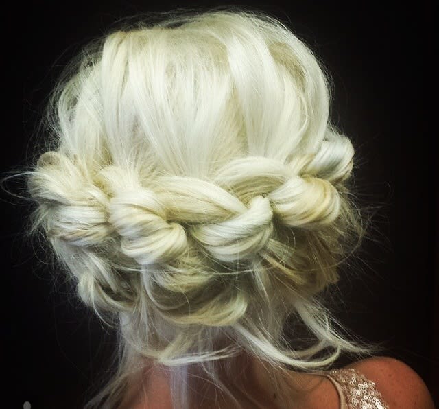 5 TIPS On HOW TO Create The Perfect Updo