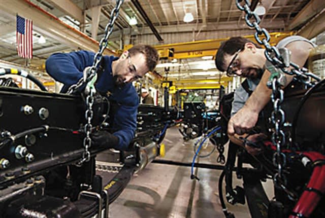 Daimler Trucks to Lay Off 115 Workers at Carolina Facility