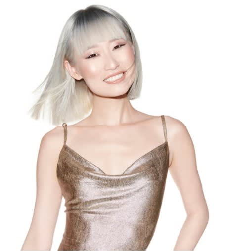 Extreme Ice Lightening Technique Will Take Hair from Dark to Light in One Session